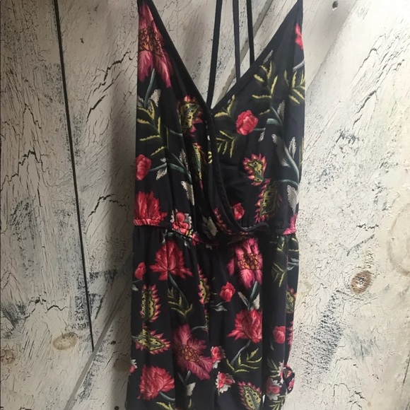 Romper - Picture 2 of 3